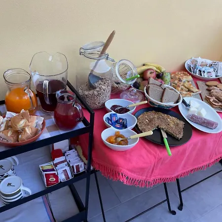 Oda ve Kahvaltı La Dormeria 3*